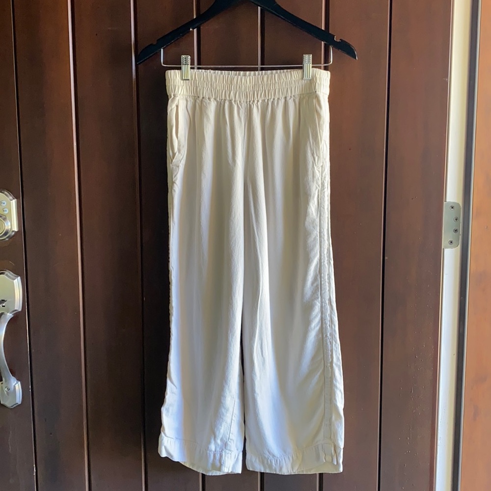 Community 2/3 Length Pants